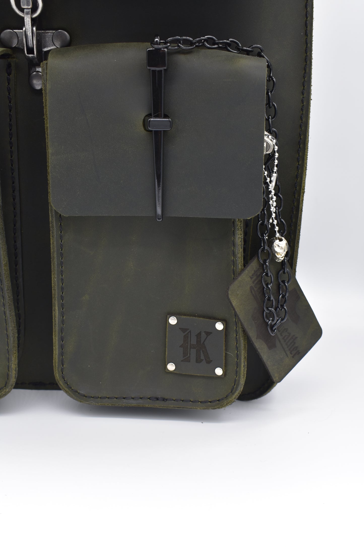 Alpine Bag Forest Green Oil-Tanned Black Hardwear With Black Stitching